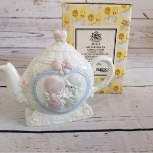 Precious Moments 301515 “Girls Having Tea” Napkin Holder 1993